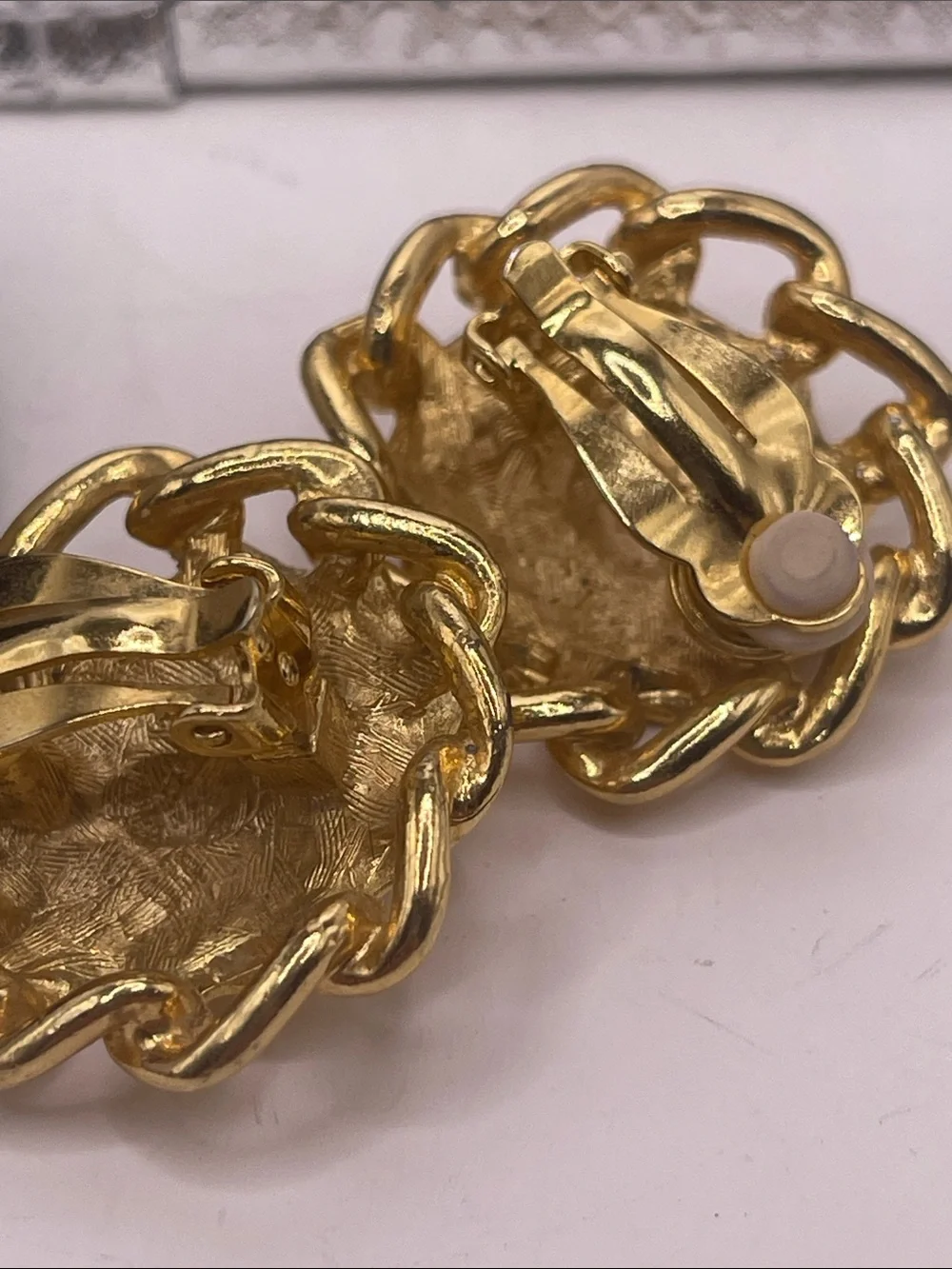 07.08.26-6 Vintage Goldtone Lion Head Statement Clip-On Earrings